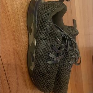 Nobull Camouflage Patterned Sneakers